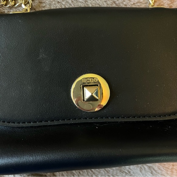 *SOLD* 
BCBG purse - Picture 2 of 4